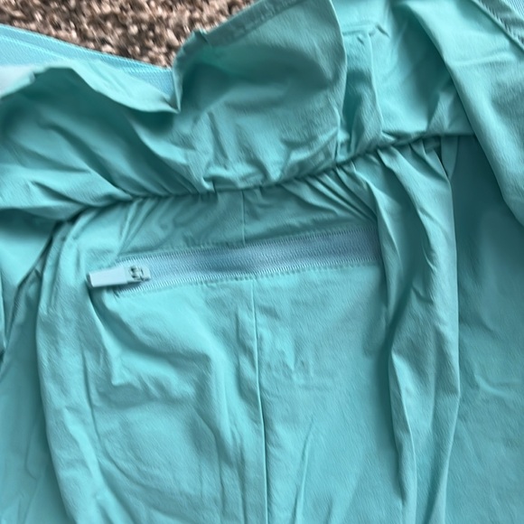 NWT POPFLEX On The Run Ruffle Shorts S in color “Oasis” - Picture 5 of 14